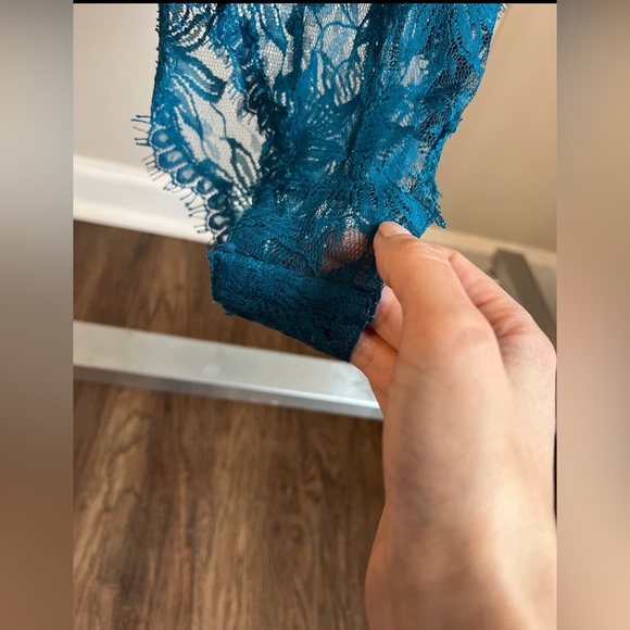 Vintage gold label Victoria's Secret lingerie - Picture 7 of 9